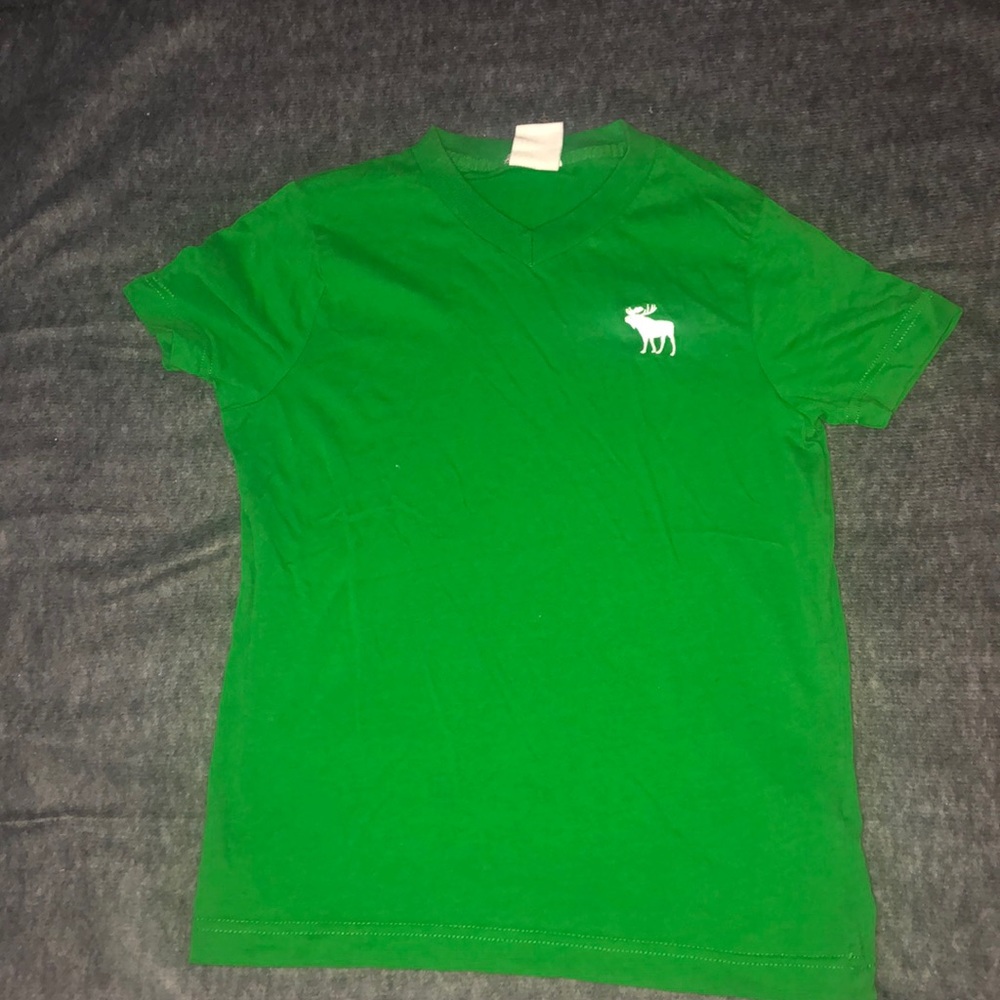 Abercrombie & Fitch V-neck